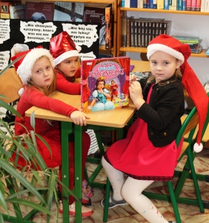 Zajączki w bibliotece